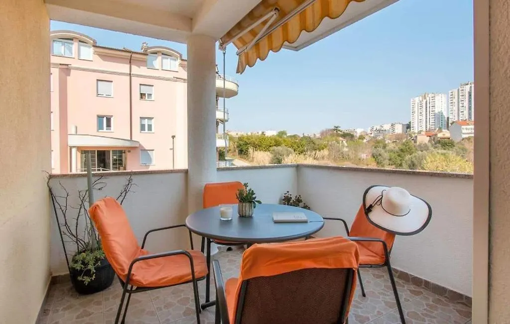 Apartment Valsaline 2182 Pula Croatia